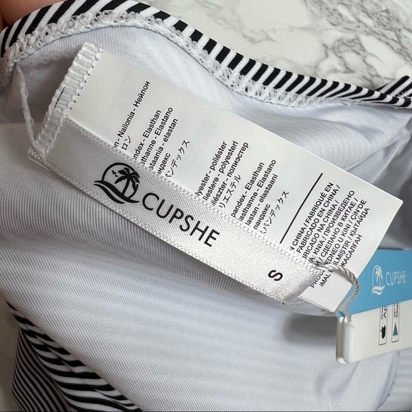 CUPSHE BLACK AND WHITE PRINT HIGH WAISTED SWIMMING BIKINI WOMEN BOTTOM SMALL - Picture 5 of 5